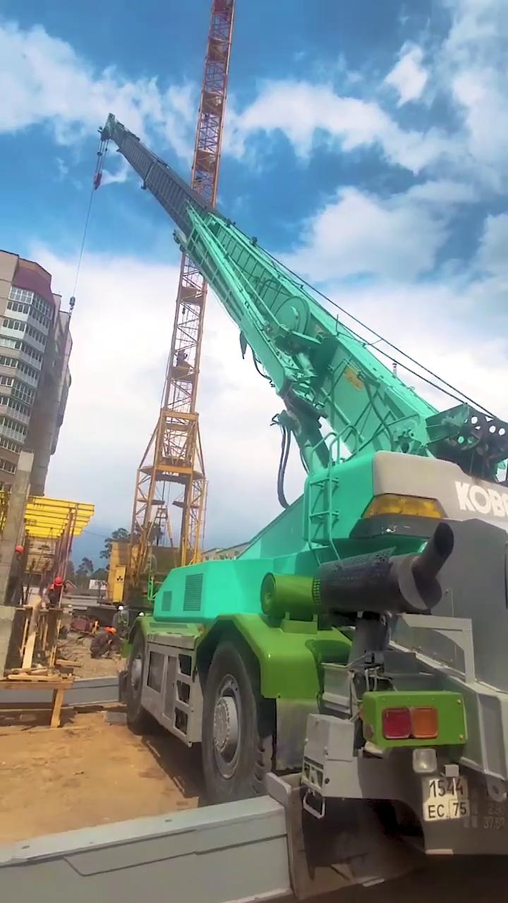 Друзья, делимся с вами видеоотчётом по строительству нового ЖК на Богомягкова 101